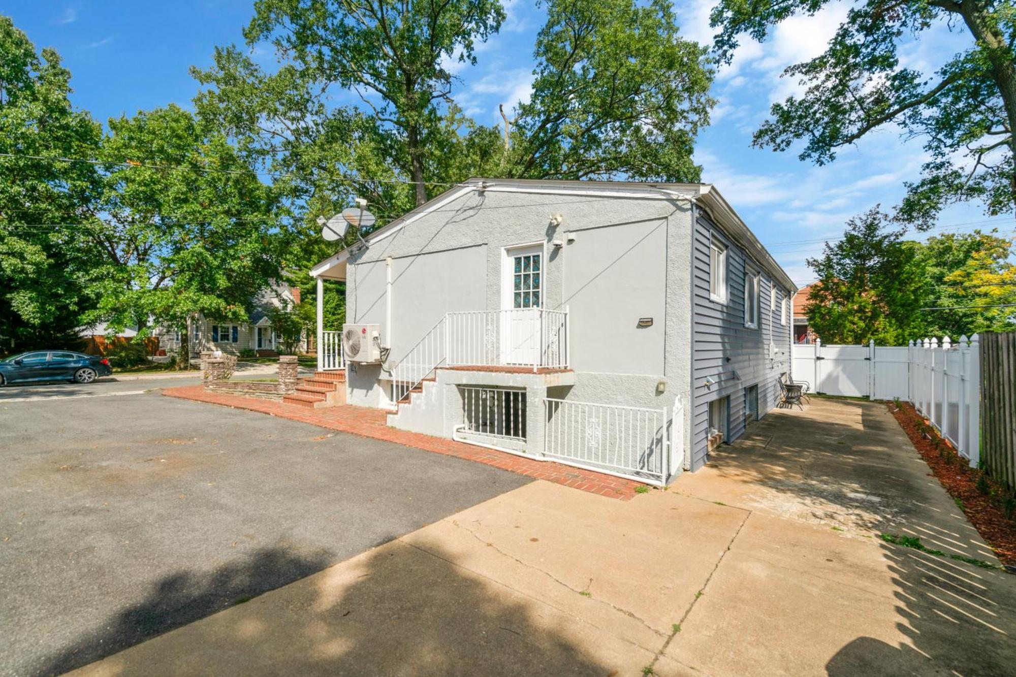 Escape To Our Cozy 3 Bed Rm 2 Bath Unit In Alexandria Va Villa Eksteriør bilde